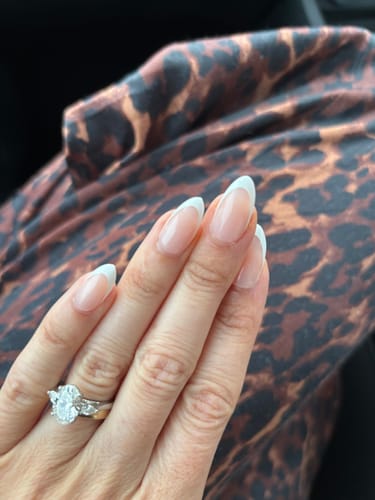 Customer photo review of Everyday Elegance - Press On Nails