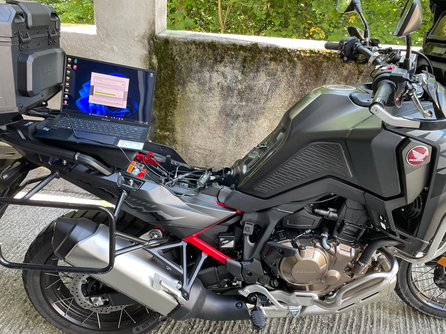 Customer photo review of CANsmart™ Controller GEN II - Honda Africa Twin 1100 (CRF1100L)