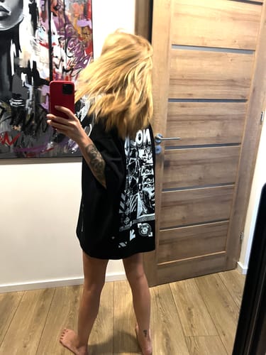 Customer photo review of EMBRACE THE STRUGGLE OVERSIZED HEAVY TEE