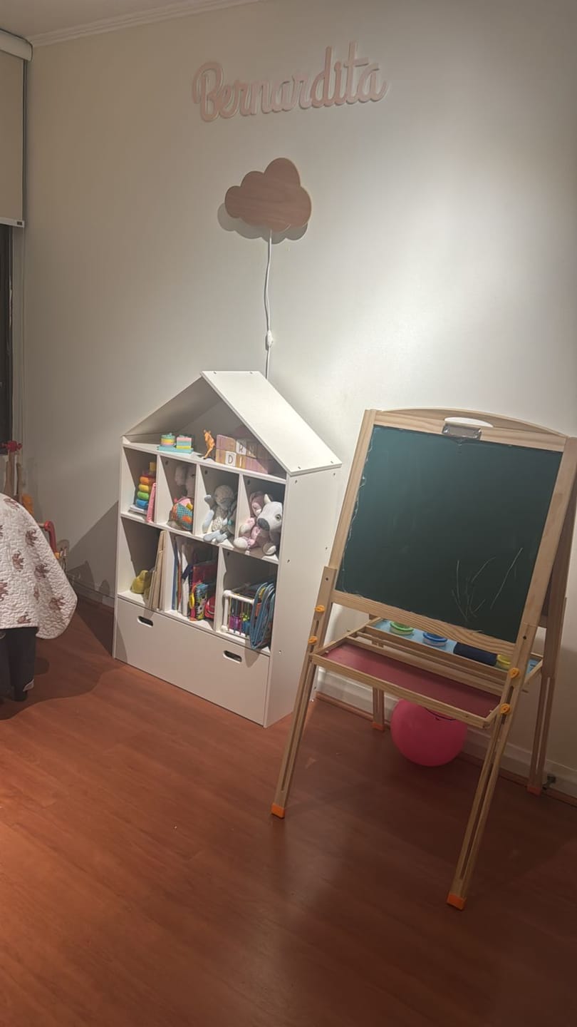 Customer photo review of Librero Infantil Casita Blanco