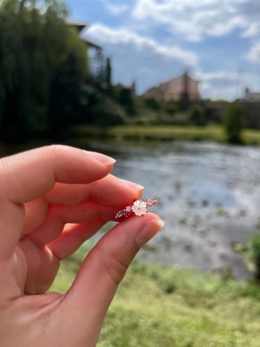 Customer photo review of Ear cuff fleur Louise