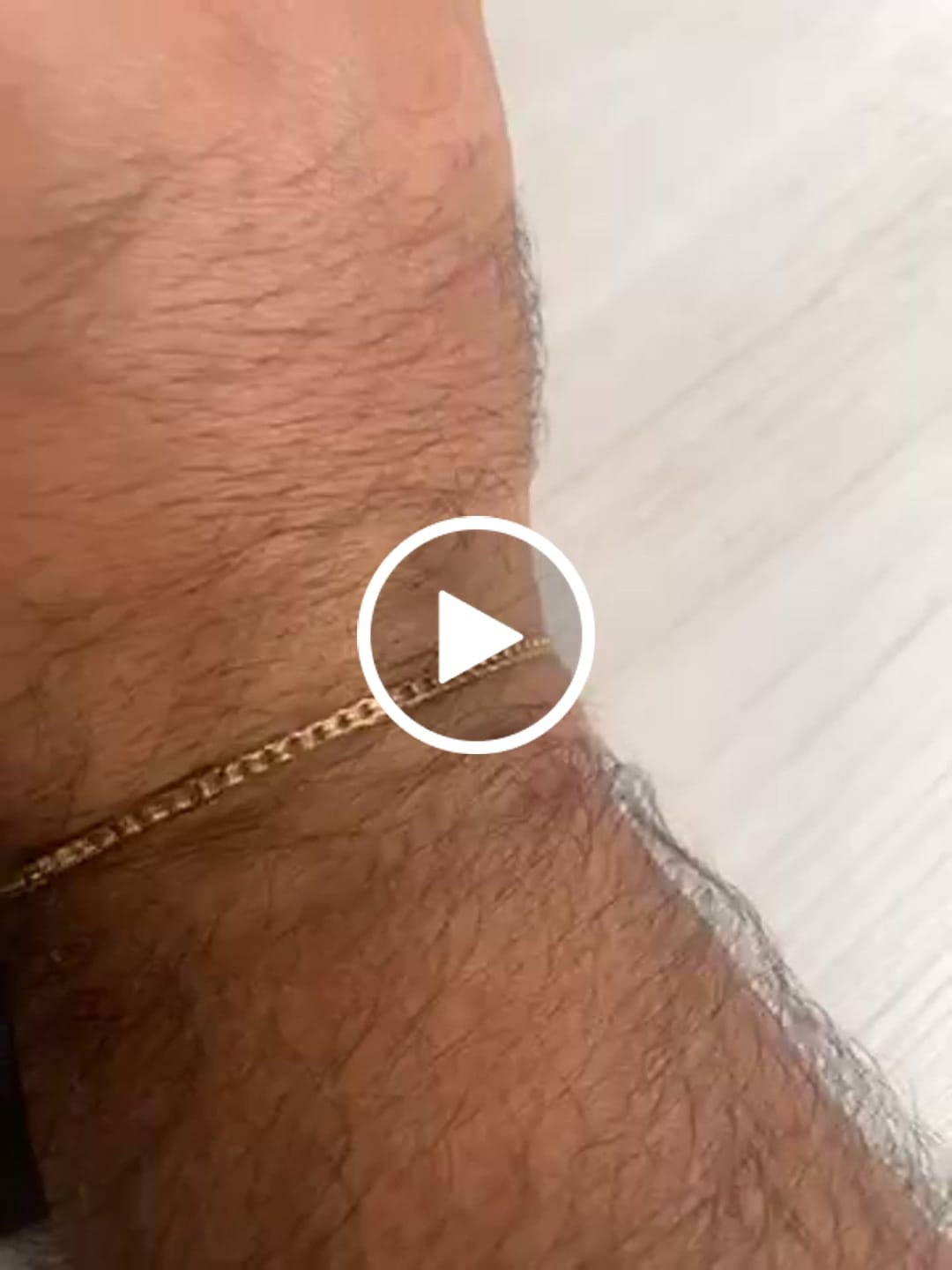 Customer video review of Pulseras Eslabón Plano en Oro laminado 18k Para Pareja