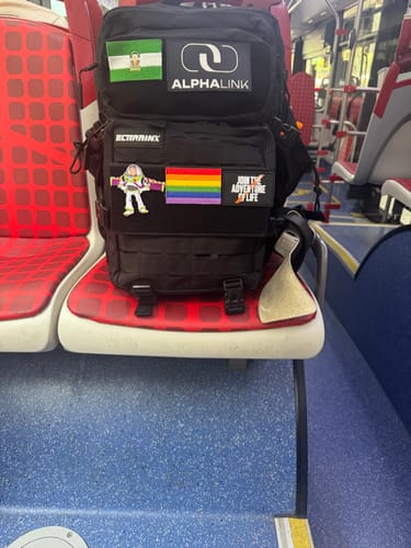 Customer photo review of Mochila Táctica V2 45L All In Negro