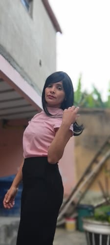 Customer photo review of Peruca Janaina Lisa Com Franja Preta 50cm