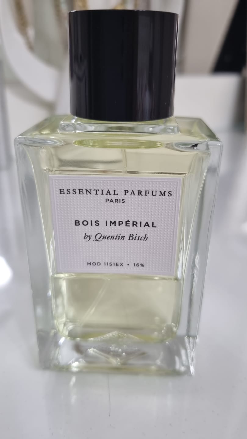 Customer photo review of Essential Parfums Bois Imperial by Quentin Bisch Refillable Edp 100ml בושם אסנשיאל פרפיום בויס אימפריאל יוניסקס
