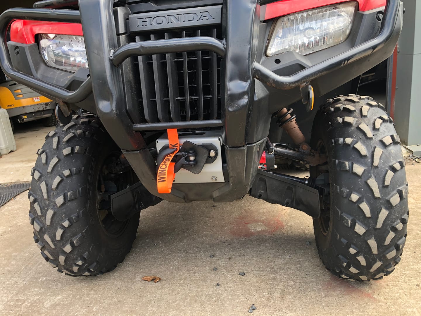 Customer photo review of 3,000lb (1,361kg) 12v Military Grade Winch. 15.5m x 5mm Dyneema Rope, Remote Controls. Boat Trailer, Marine.