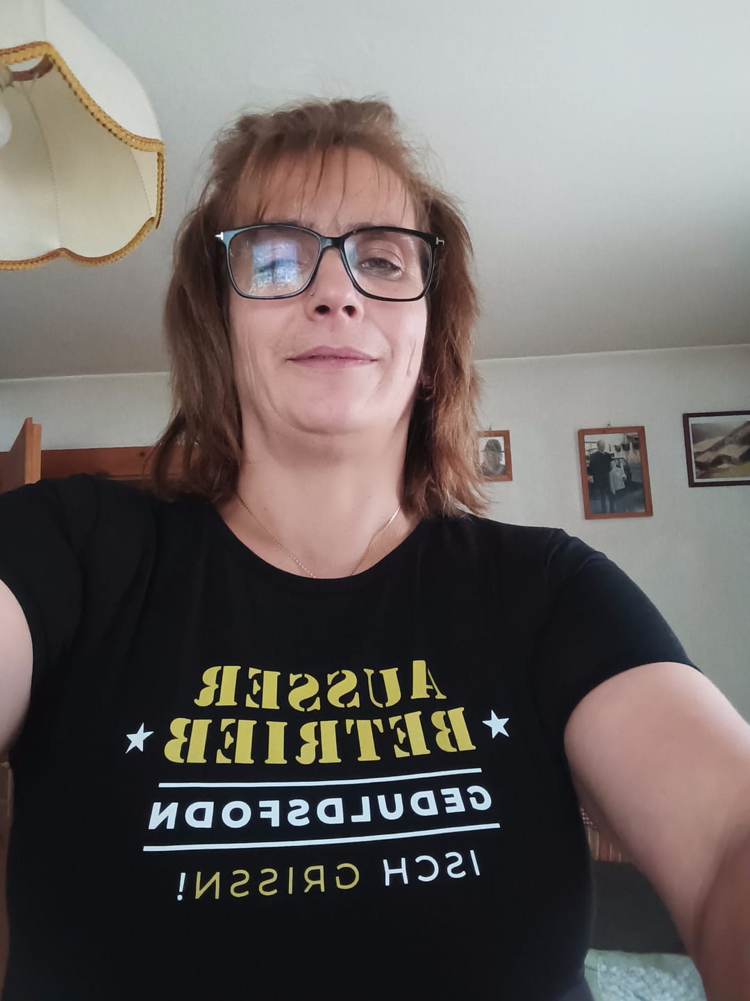 Customer photo review of Ausser Betrieb - Damenshirt Premium