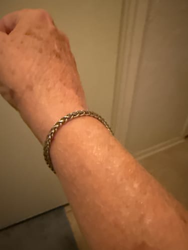 Customer photo review of 4mm Wheat Chain Bracelet