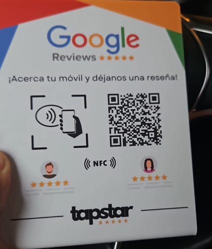Customer photo review of Expositor Reseñas Google NFC y QR