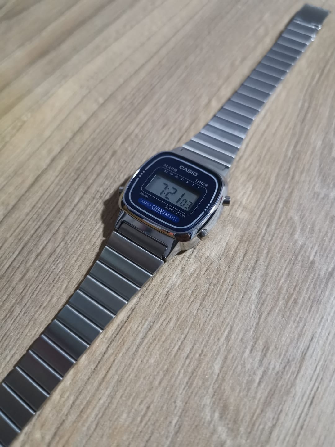 Customer photo review of Reloj Casio Vintage LA670WA-2DF Plateado Azul