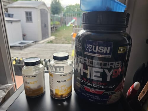 Customer photo review of USN - Hardcore Whey GH