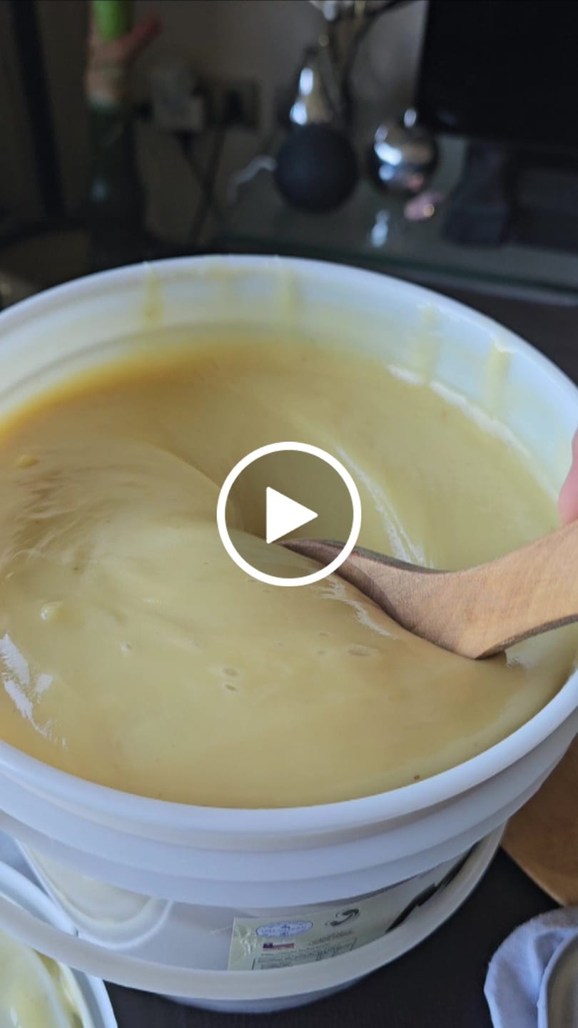 Customer video review of Balde Miel de Ulmo 5,6 kg + envío GRATIS