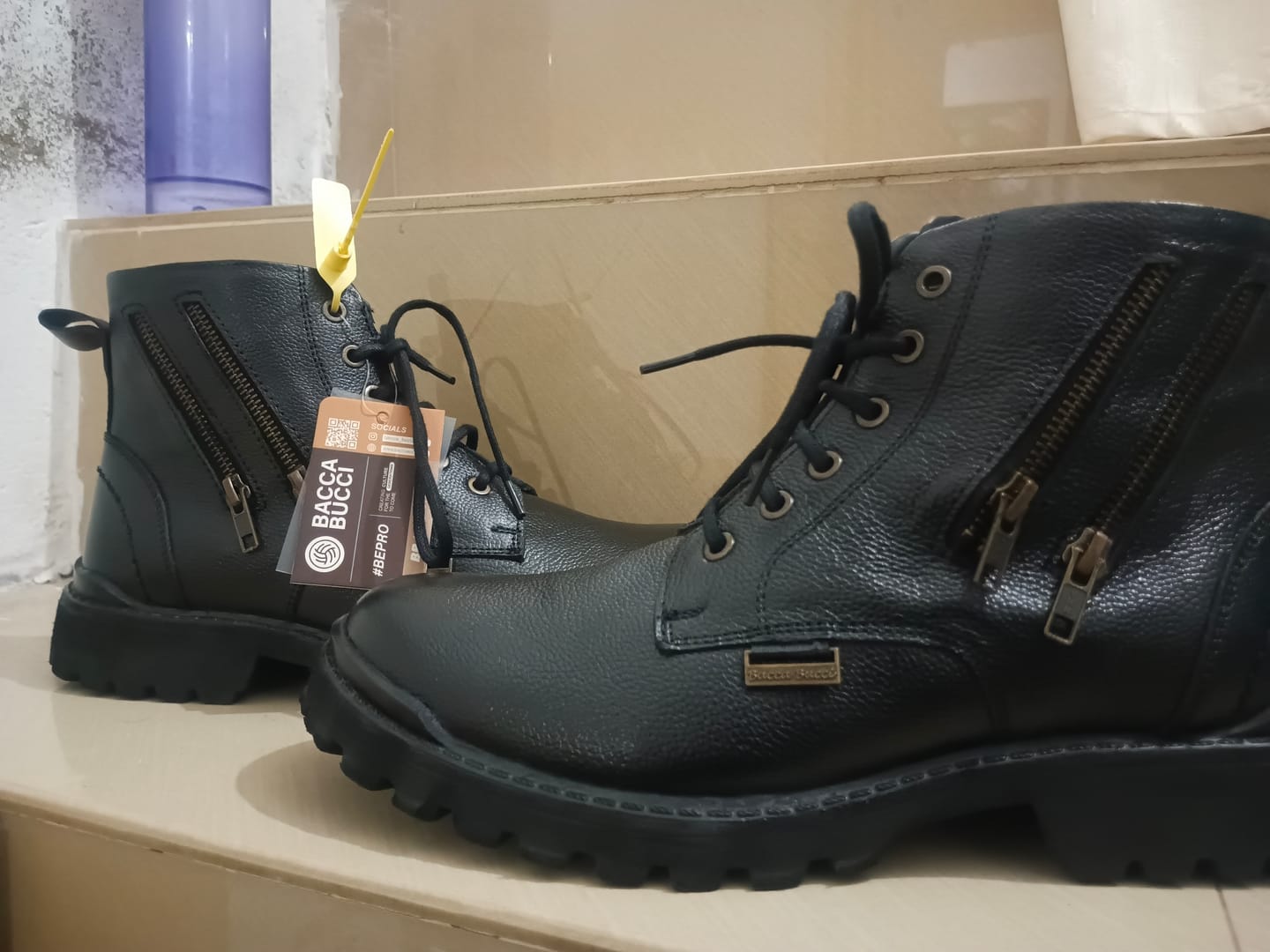 Customer photo review of Bacca Bucci York