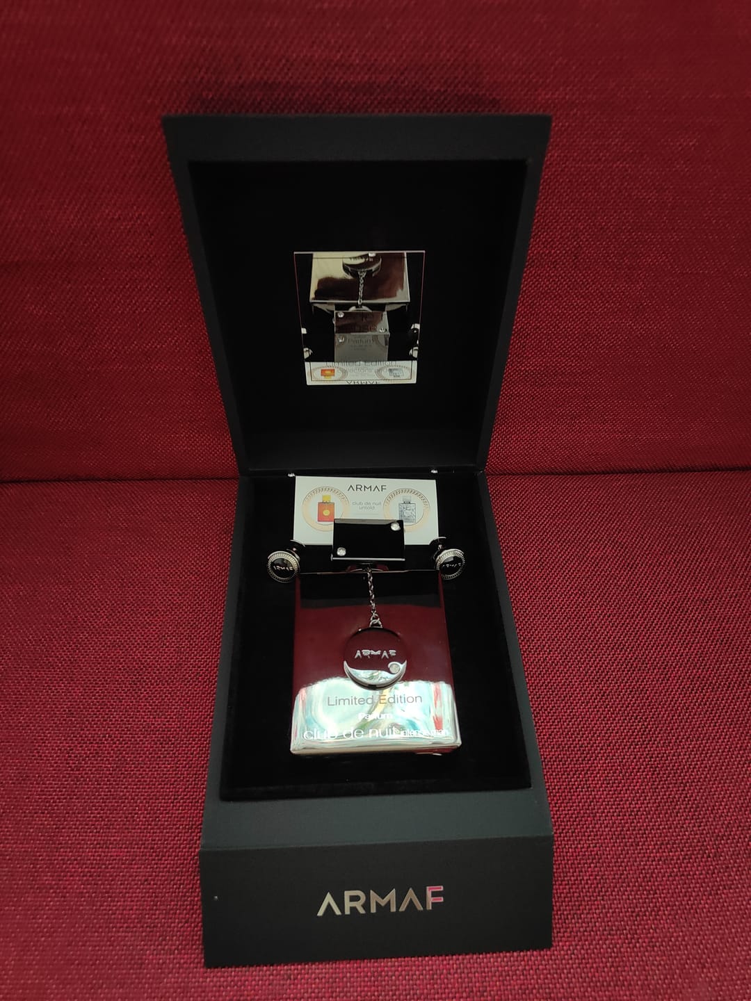 Customer photo review of Armaf Club De Nuit Intense Man Parfum Limited Edition