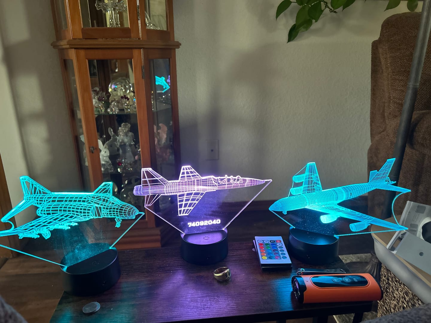 Customer photo review of T-38 Talon - 3D Optical Illusion Lamp