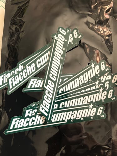 Customer photo review of Sticker Vinile Classico