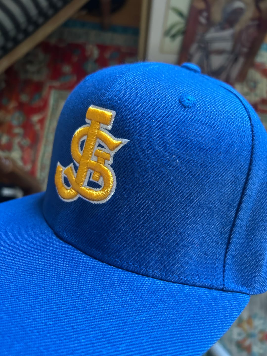 Customer photo review of Custom White 3D Puff Embroidery Flat Embroidery Flat Eaves Sport Baseball Cap Design for Men/Women/Youth