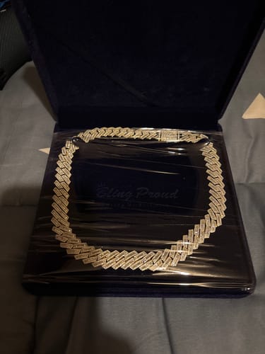 Customer photo review of Final Sale - Moissanite Diamond Baguette Cuban Link Chain in 14K Gold - 16mm