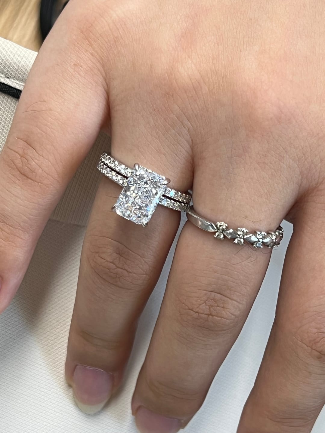 Customer photo review of S925 3.5 Carat Radiant Cut Wedding Ring Set In Sterling Silver Holiday Ring Gift For Women
