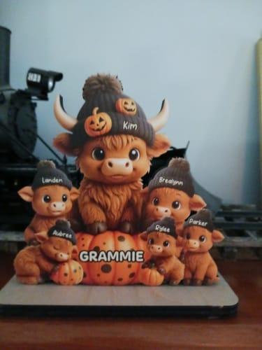 Customer photo review of Mama Cow Personalized Standing Wooden Plaque, Cozy Fall Vibe Halloween Decor for Mom, Grandma