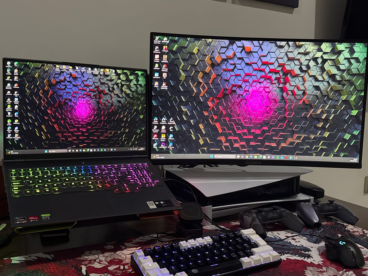 Customer photo review of Support de moniteur et ordinateur portable OPE-1