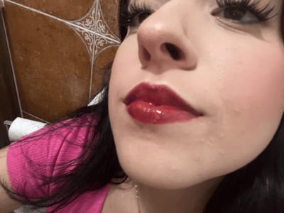 Customer photo review of PEEL-OFF Lip Liner