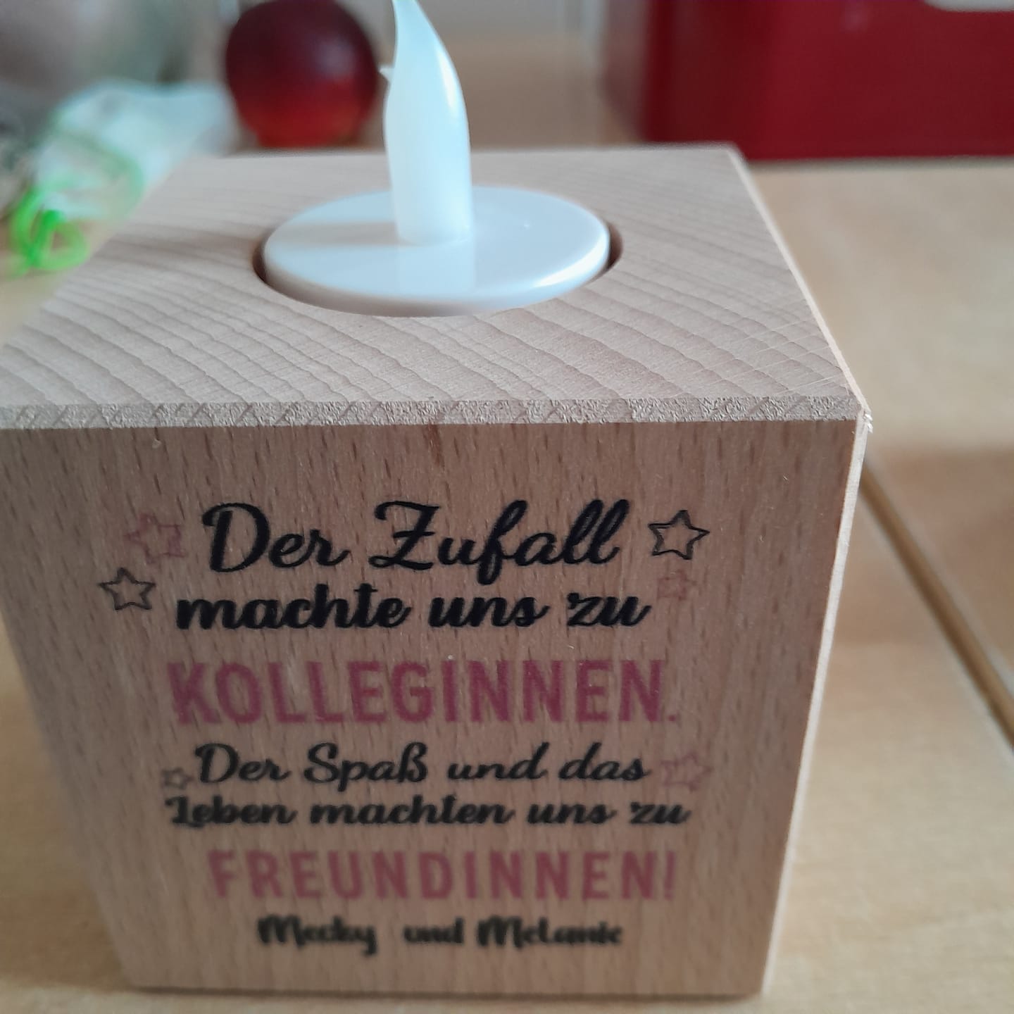 Customer photo review of Von der Kollegin zur Freundin - Personalisierter Kerzenwürfel
