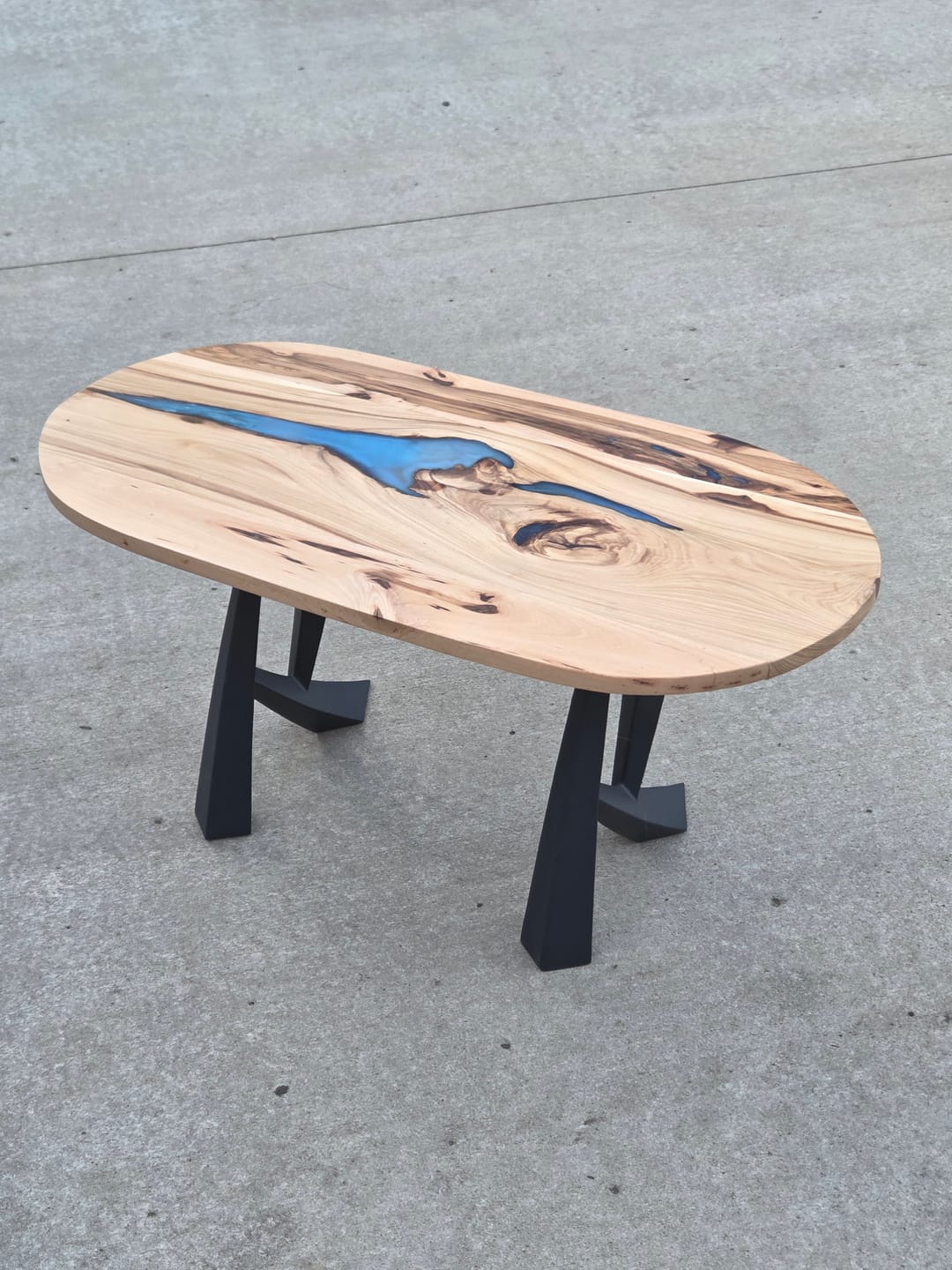 Customer photo review of Bench Legs 107 Draco 16H Metal DIY Furniture