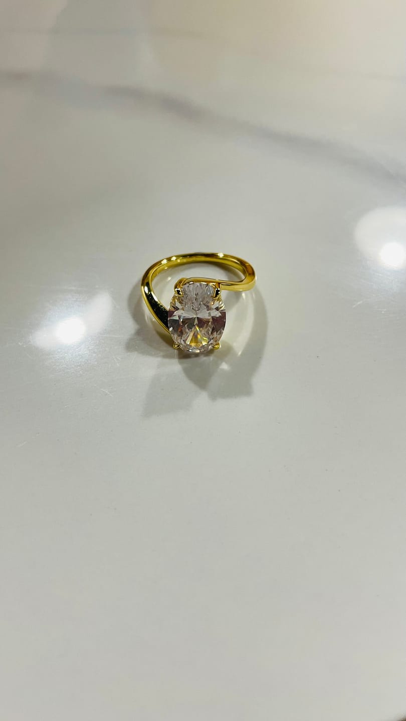 Customer photo review of S925 Moissanite 5.5Ct Oval Cut Unique Engagement Ring Travel Rings In Sterling Silver