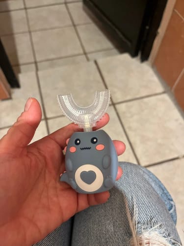 Customer photo review of KiddyBrush 360™ - מברשת השיניים החכמה לילדים שיניים נקיות ב-60 שניות בלי מלחמות