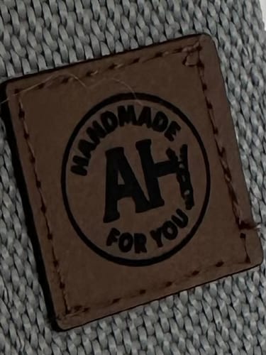 Customer photo review of Kunstleder Labels personalisiert mit Name oder Logo