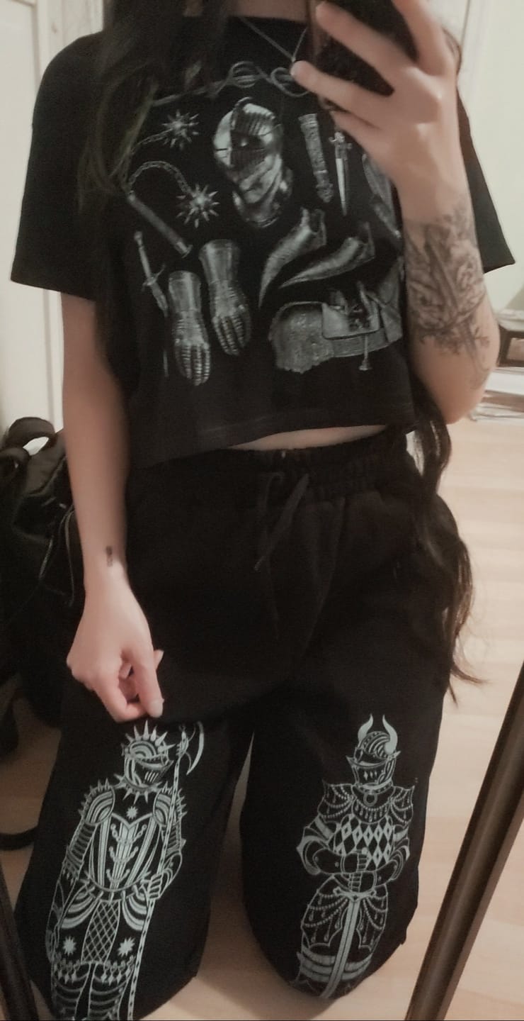 Customer photo review of Virtus Crop Tee