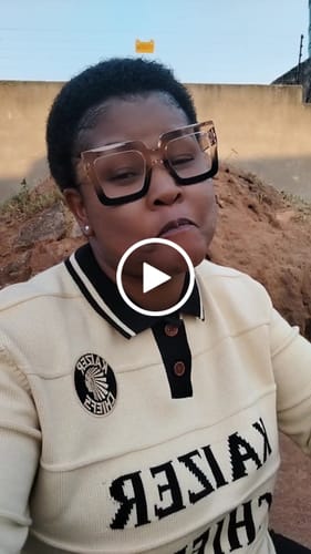 Customer video review of Kaizer Chiefs Long Sleeve Knitted Jersey-Butter