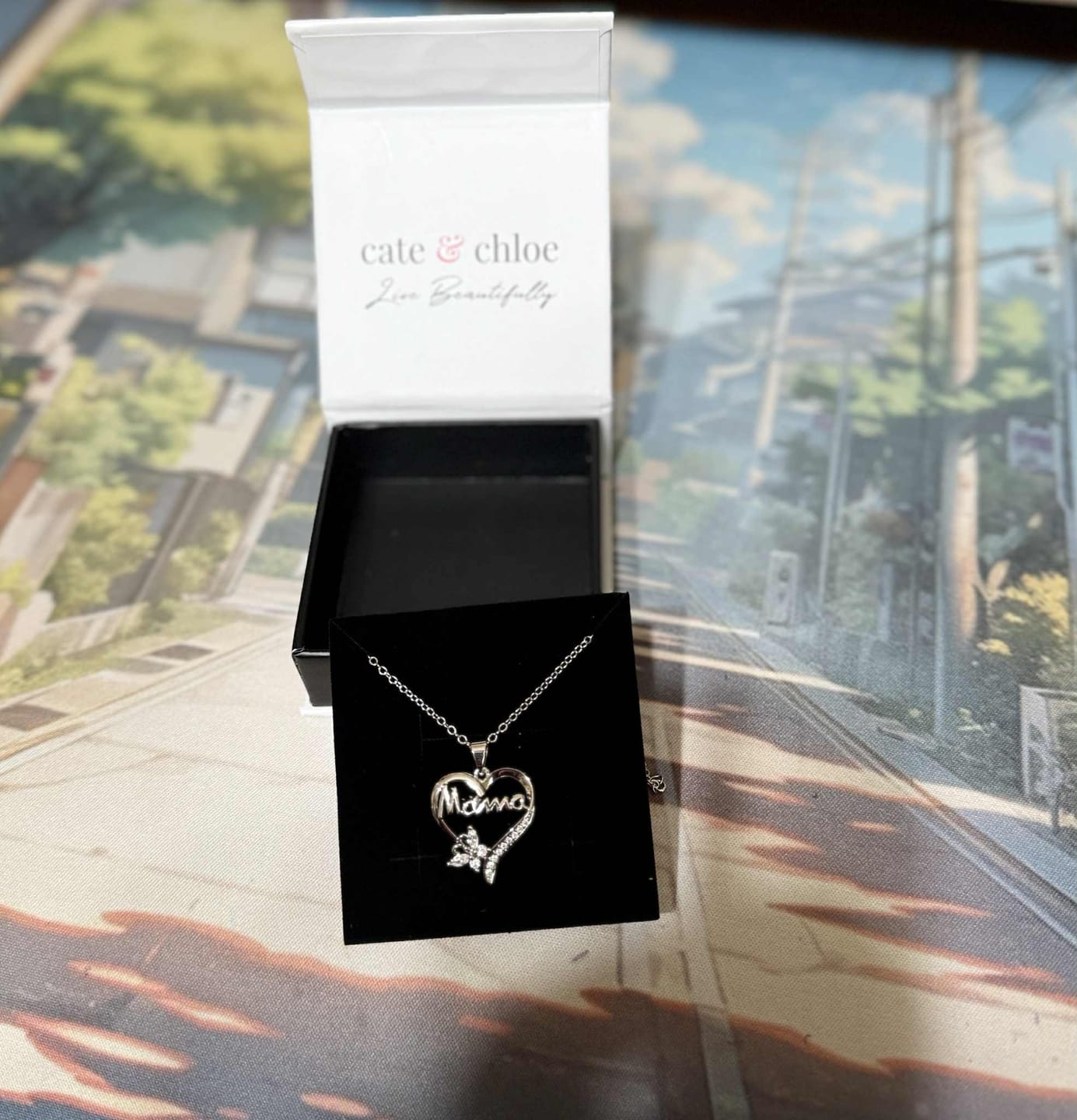 Customer photo review of Mavis 18k White Gold Plated Mama Heart Pendant Necklace with Simulated Diamond Crystals