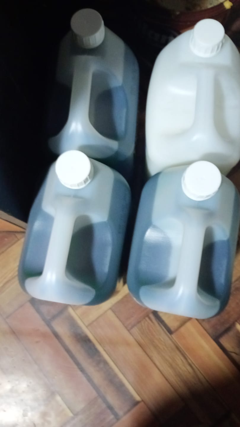 Customer photo review of Pachet 3x Detergent Universal Automat Gel 15L + 1x Balsam de rufe Chanela 5L