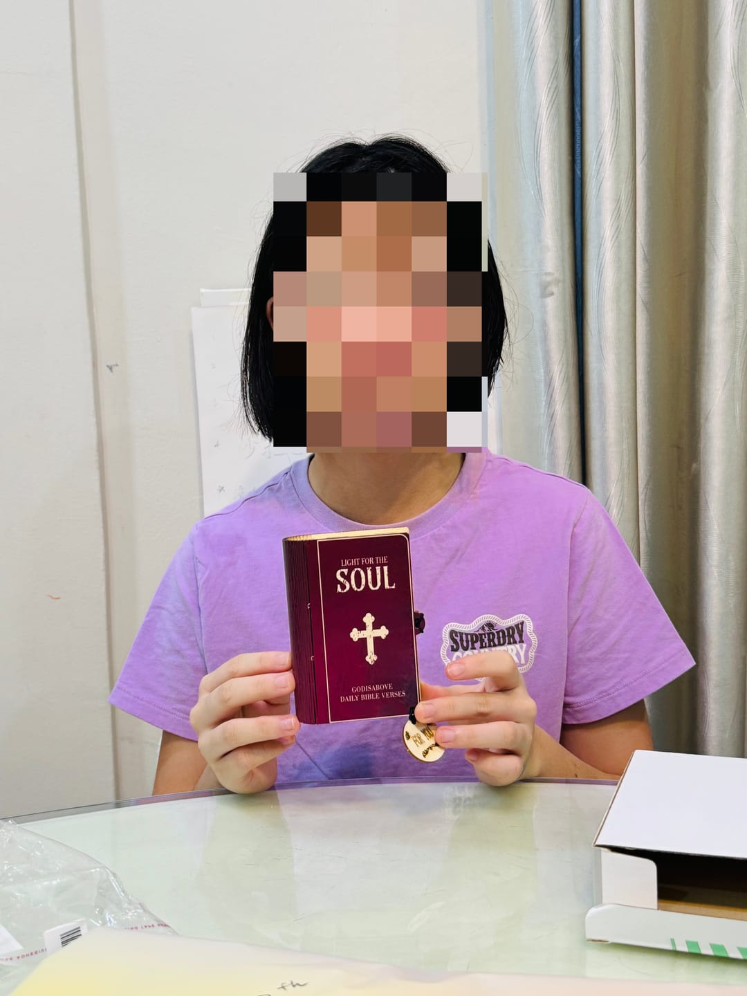 Customer photo review of (GIFTING OFFER) Handmade Wooden Box 90 Day Bible Verses (Comes With Christian Gifts)