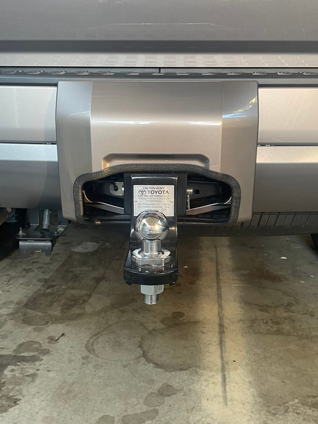Customer photo review of Tow Bar Cover Cut Out Service for Prado LC250 Series