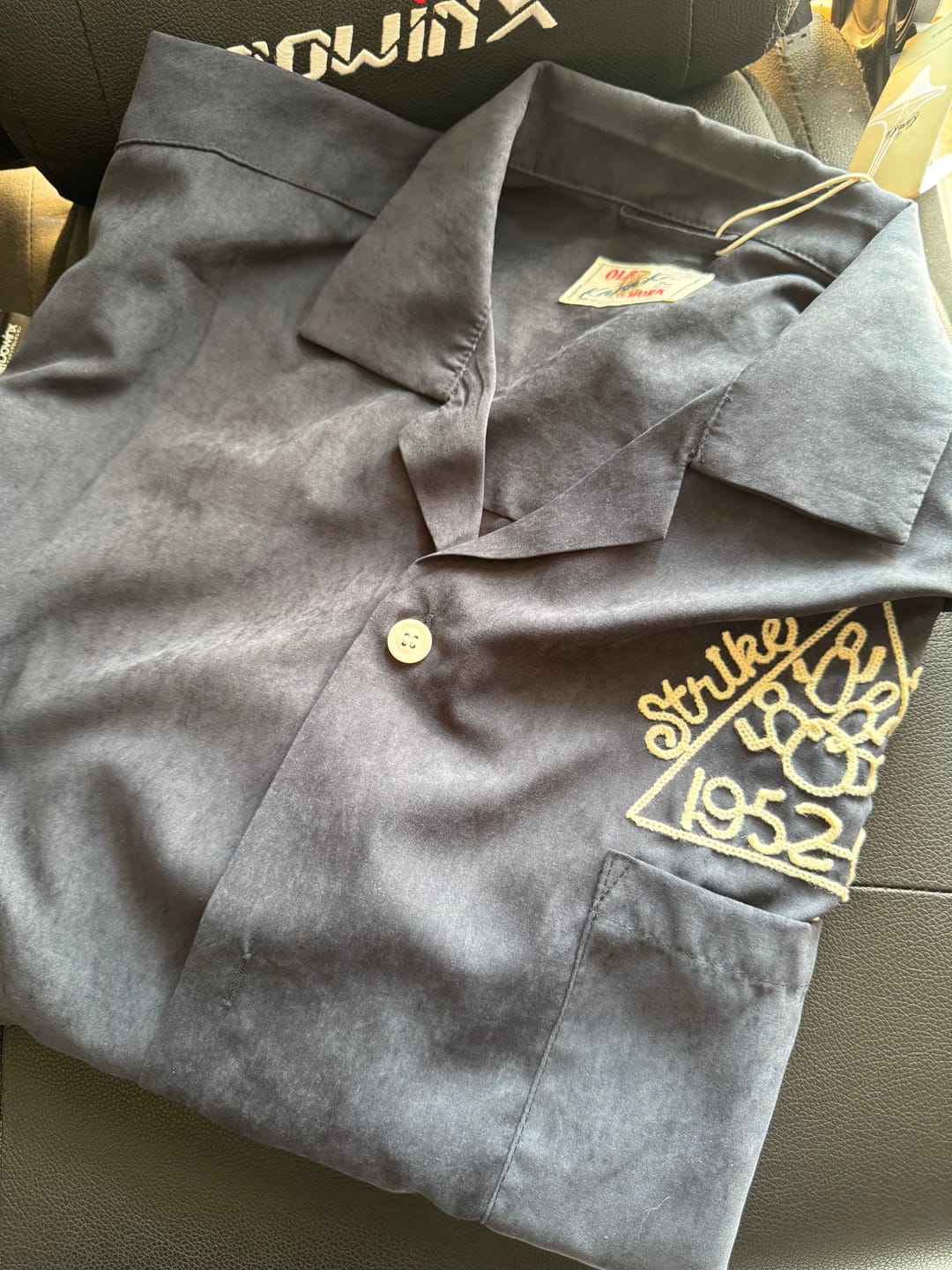 Customer photo review of ボウリング キューバ カラー シャツ
