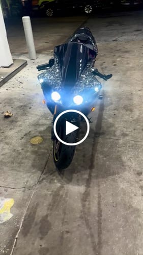 Customer video review of Yamaha R1