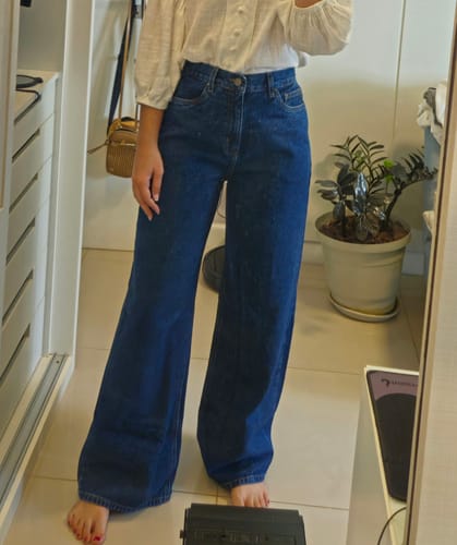 Gabriela F. review of Calça Jeans Wide Leg Buriti Azul Escuro image 1 out of 1