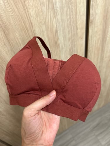 Customer photo review of Lovemère Seamless Nursing Bra