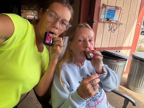 Customer photo review of Breeze Pro Disposable Vape