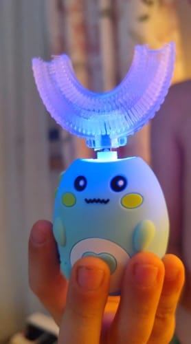 Customer photo review of KiddyBrush 360™ - מברשת השיניים החכמה לילדים שיניים נקיות ב-60 שניות בלי מלחמות