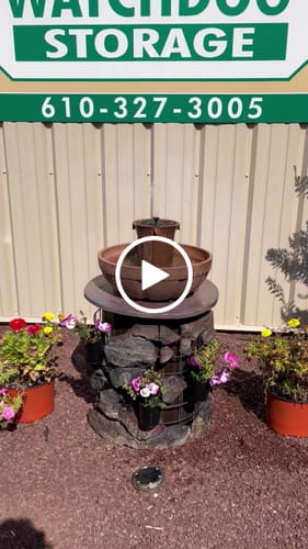 Customer video review of Two Button Fountain Pump and Battery Compartment - no connection port