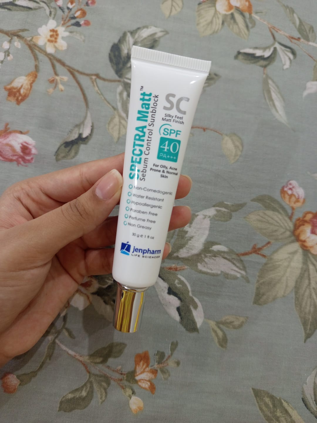 Customer photo review of Spectra Matt SC SPF 40
