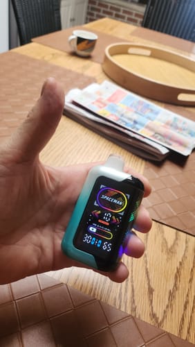 Customer photo review of SMOK Spaceman - SP40000 - 40000 Bouffées - 2% de nicotine - Puff Jetable / Vape Disposable