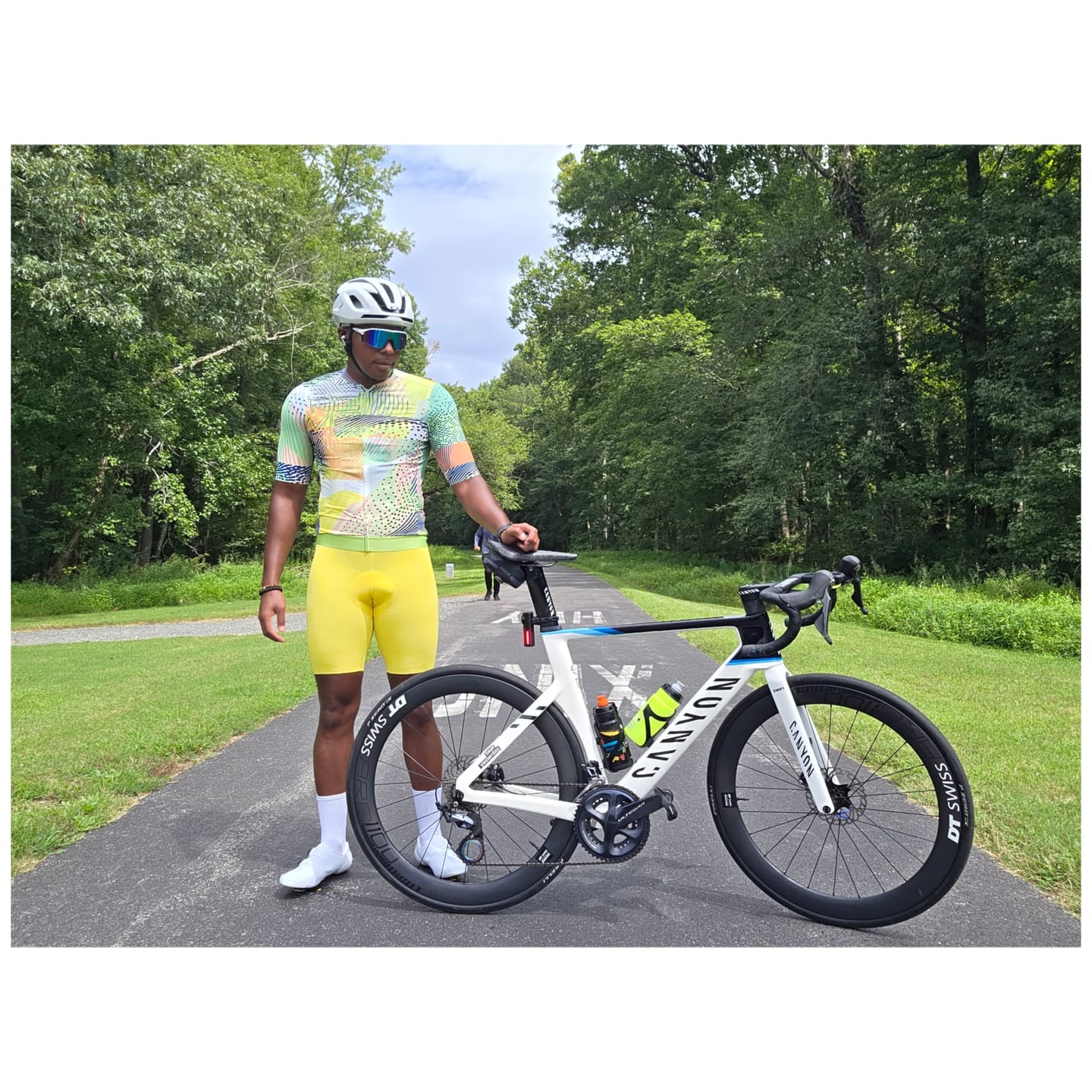 Customer photo review of MOTIGREEN JERSEY