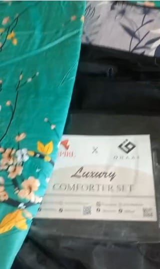 Customer photo review of VERDANT summer comforter set- 7 pcs