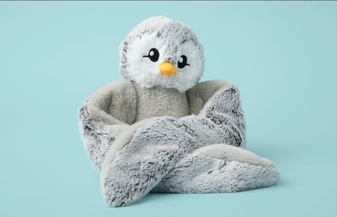 Customer photo review of Hugarounds - Pax the Penguin