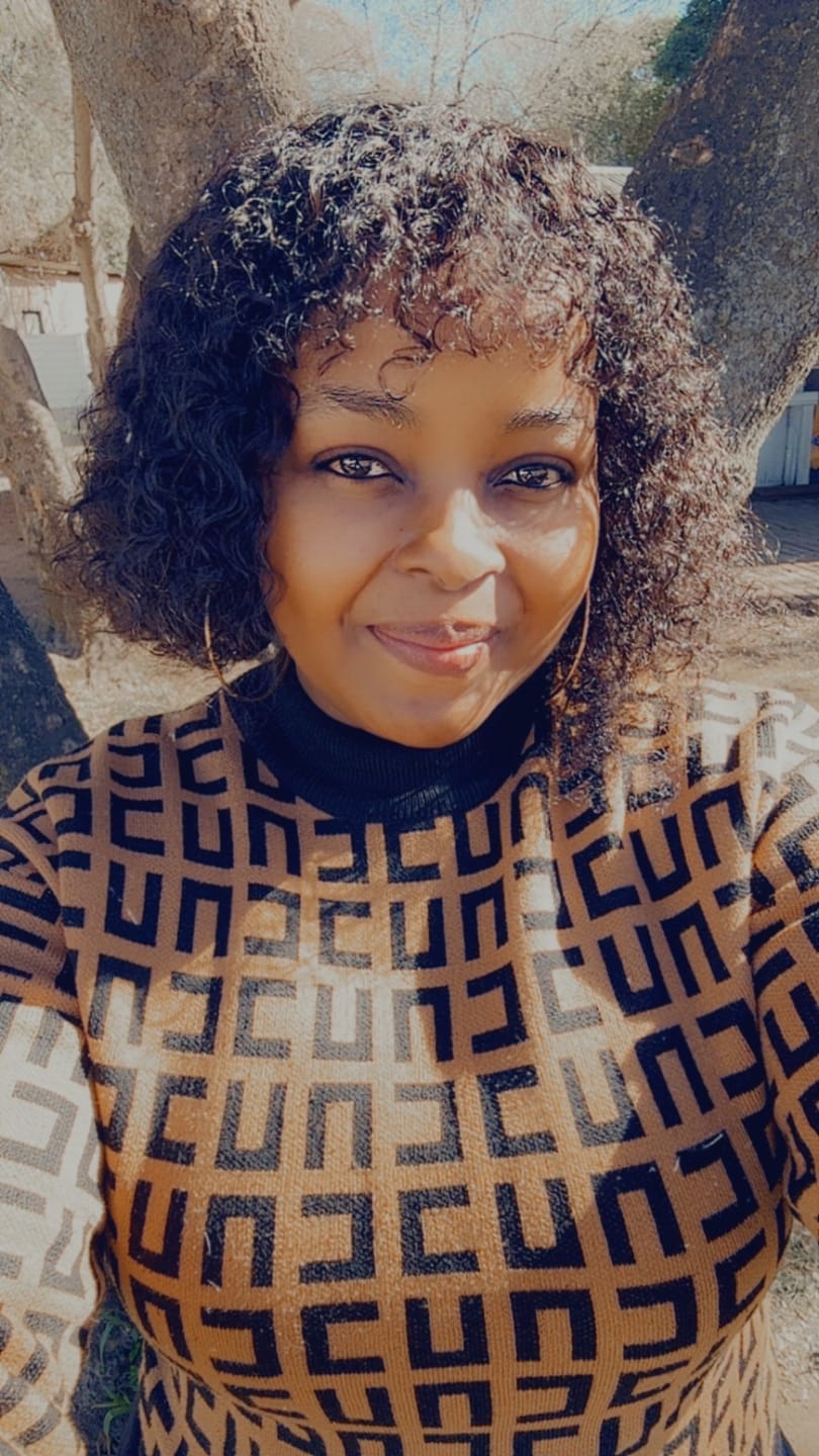 Customer photo review of Brazilian Water Wave Fringe - Zoe